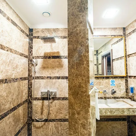 فندق Gherdan Gold 4*