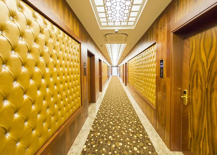 ホテル Gherdan Gold 4*